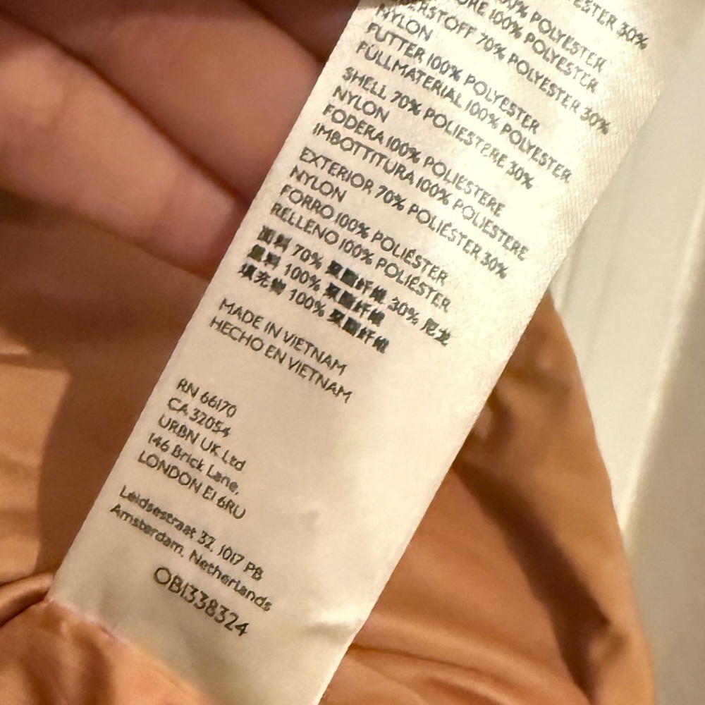 FREE PEOPLE WE THE FREE Women's Tan Doe Duvet Bomber Puffer Jacket Size XS - Picture 3 of 7